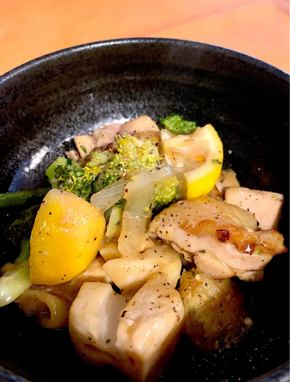 chicken and lotus root stir fry with a hint of dashi|gonbenさん