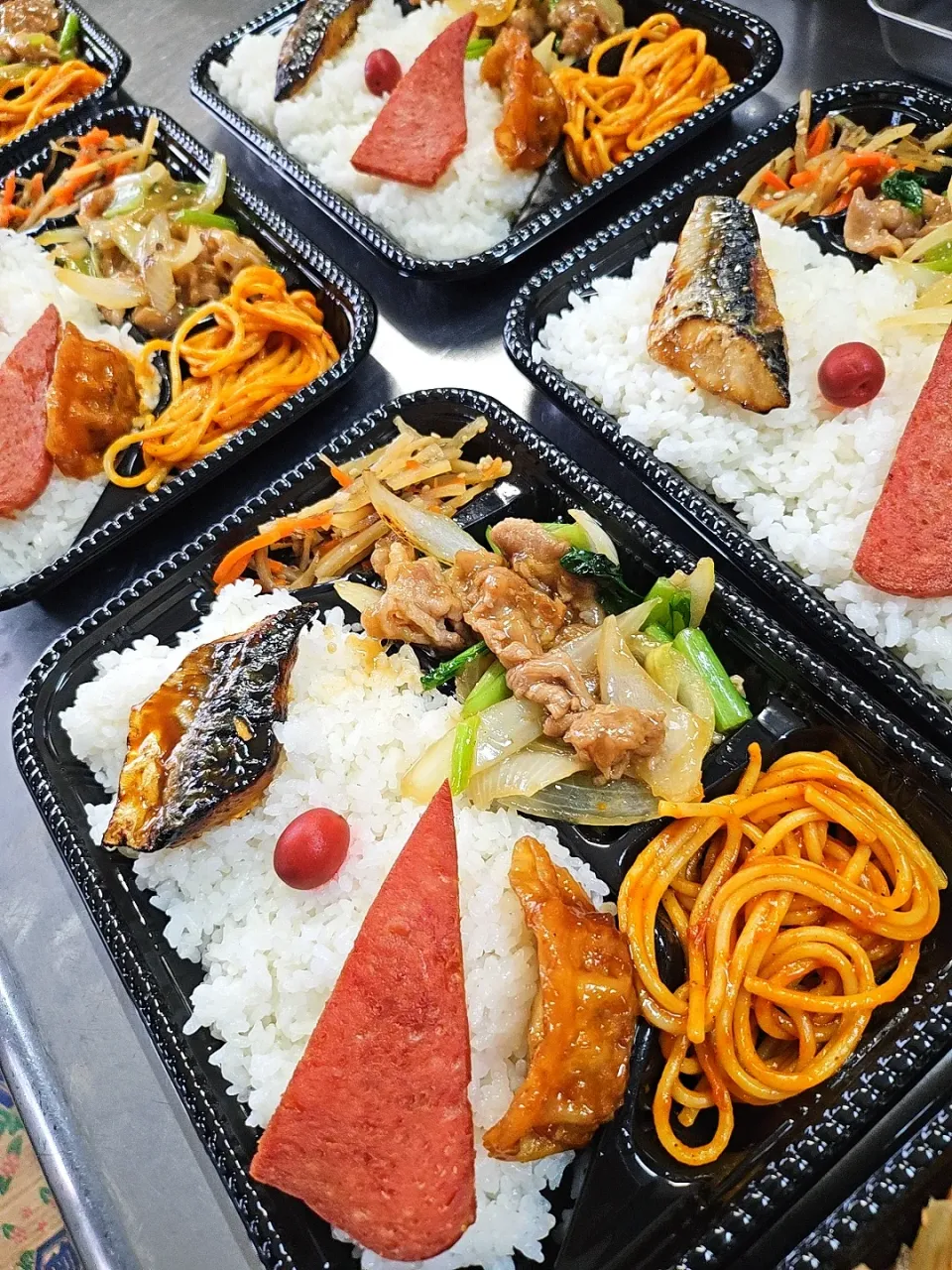 Snapdishの料理写真:しょうが焼き弁当|景子さん