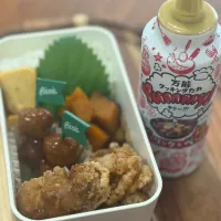 Snapdishの料理写真:Yummy!で唐揚げ弁当|mineraさん