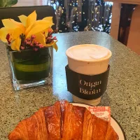 Snapdishの料理写真:Good morning Cappuccino Butter Croissant 😍|🌷lynnlicious🌷さん