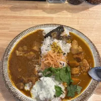 ハバネロポークカレーとかぼちゃとチキンのカレーのあいがけ|ゆかちさん