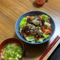 Snapdishの料理写真:夜　焼き肉丼風タコライス|みちくんさん