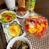 Snapdishの料理写真:11/9晩酌：柿カプレーゼ|ななみんさん