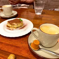 Snapdishの料理写真:ティラミス、ブレンドコーヒー|こいちさん