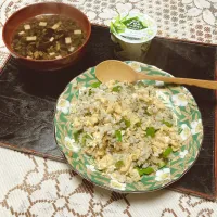 Snapdishの料理写真:grandmaの晩ごはん☆ 今夜は高菜チャーハンで頂きます|kaoriさん