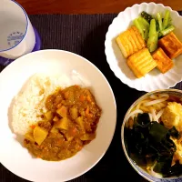 Snapdishの料理写真:うどんとカレーのコンボなお夕飯🌛カレーが残っていて…|みーぬさん