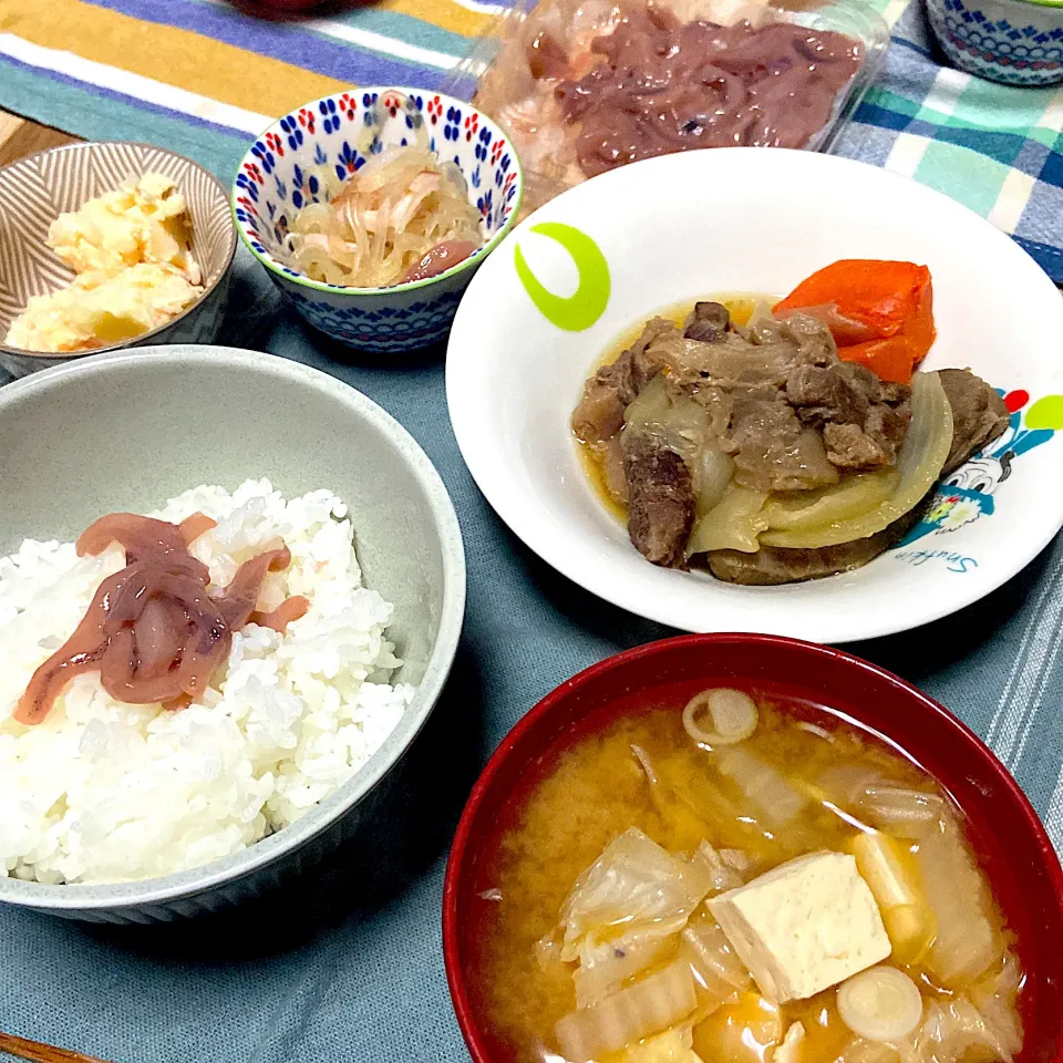 お夕飯　牛スネ肉の煮込|renharuruさん