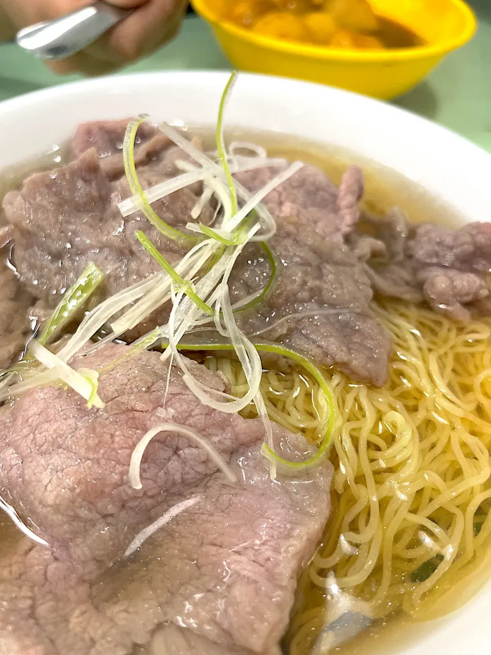 Snapdishの料理写真:beef noodles|hweeyhさん