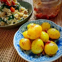 Snapdishの料理写真:🍁焼き銀杏～麻辣ソルト～🍁おかわかめと搾菜の中華風白和え