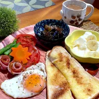 Snapdishの料理写真:ワンプレートモーニング🥪⭐️|🌼はなちゃん🌼さん