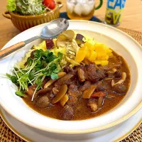 きのこ尽くしカレー🍛|ラゴさん。さん