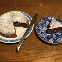 Snapdishの料理写真:ブラックサンダーひとくちサイズを使ったチョコケーキ| enarinさん