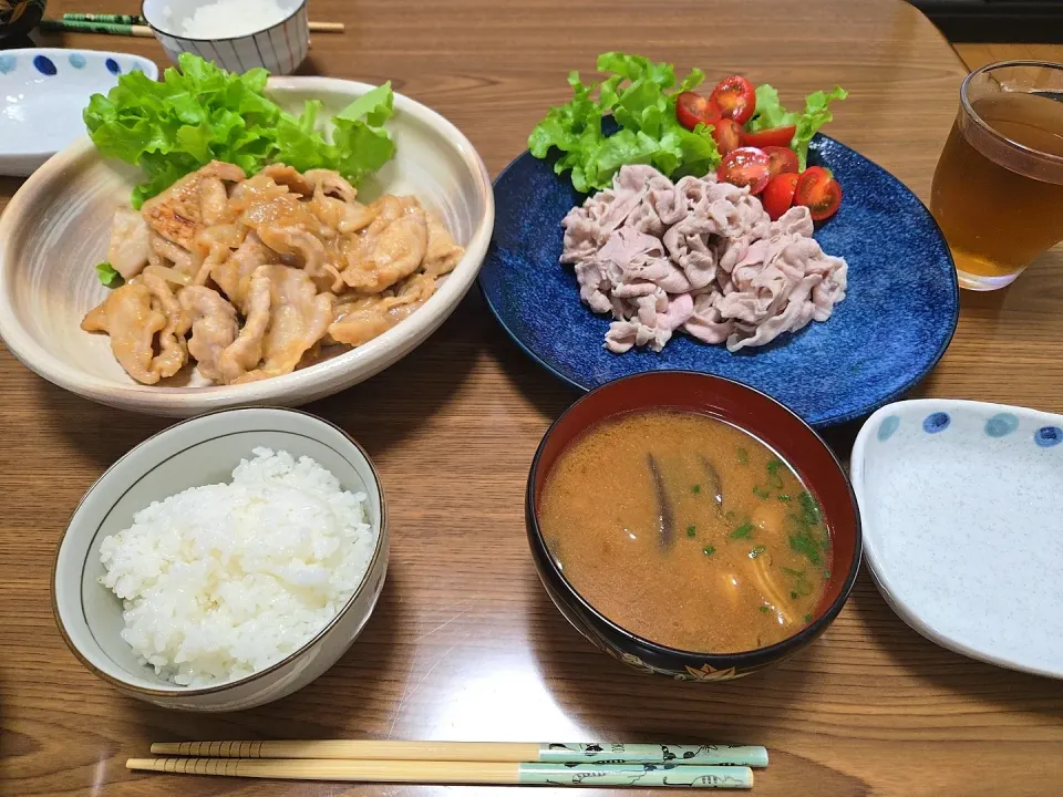 豚の生姜焼き・冷しゃぶ・ご飯・ナスの味噌汁🌺|chiyukiさん