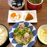 Snapdishの料理写真:かぶと豚バラのオイスター煮　白菜の豆乳スープ　かぼちゃの煮物　かぶと人参の酢の物　茄子のぬか漬け　かぶの葉とねぎの胡麻おかか炒め|おさむん17さん