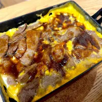 Snapdishの料理写真:牛焼き卵鉄板| さくたろうさん