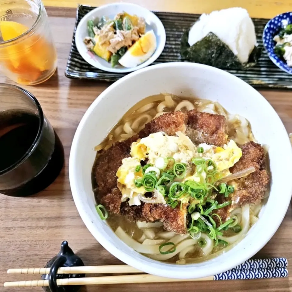 カツとじうどんと|みきやんさん