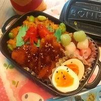 Snapdishの料理写真:2024.11.12 娘弁当🍱|あずきラテさん