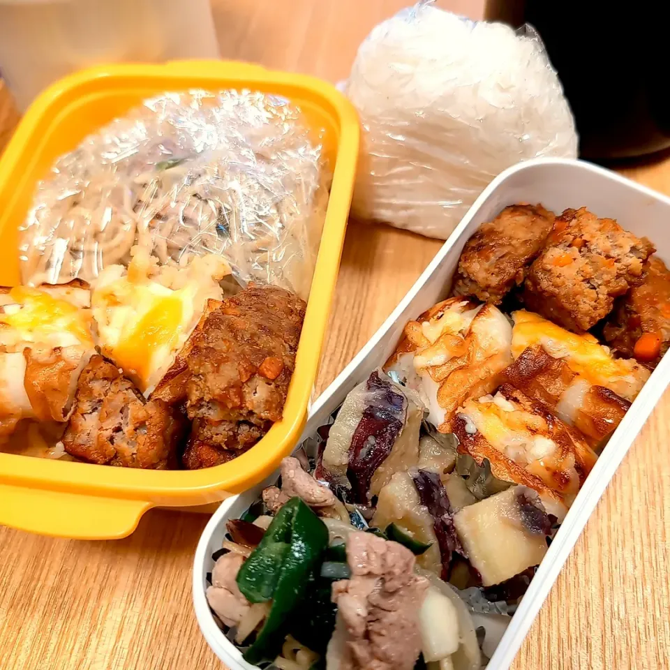 息子と私弁当／お豆腐入りミートローフケチャカレーソース／ちくわのポテト焼き／魚介ダレの焼きそば／さつまいもシナモン蜂蜜バター味／具沢山お味噌汁／息子のはホカホカ発芽玄米お芋ご飯＆白ご飯|チョコさん