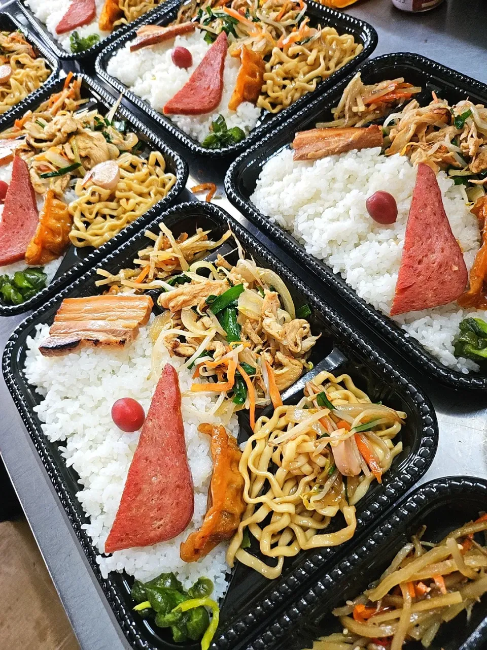 Snapdishの料理写真:フーチャンプルー弁当|景子さん