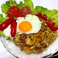 Snapdishの料理写真:キノコと野菜の焼きうどん目玉焼きトッピング|マニラ男さん