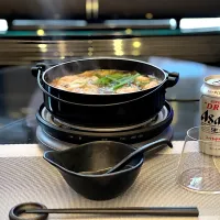 Snapdishの料理写真:休日のお昼ごはんは、ひとり鍋🍲🤭|yokoさん