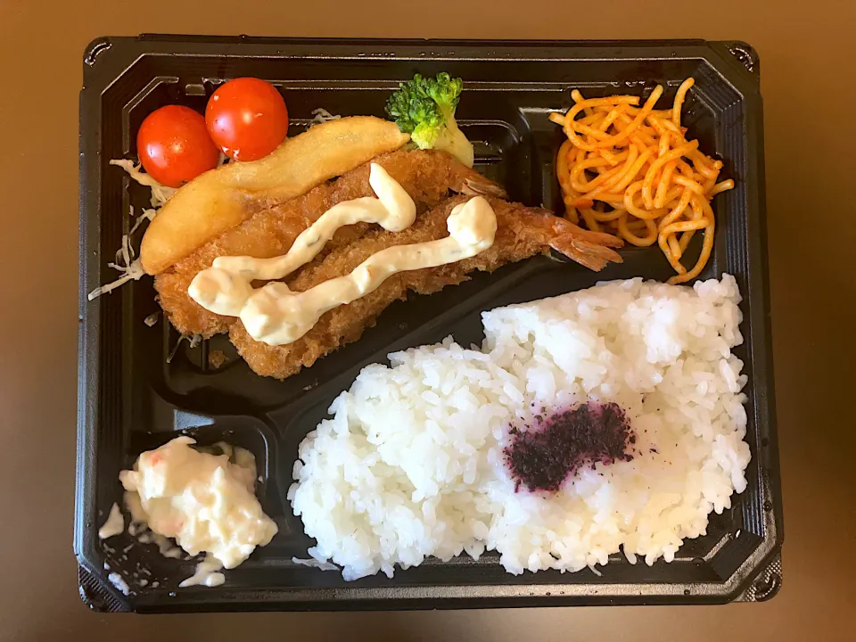 パケット エビフライ弁当|ばーさんさん