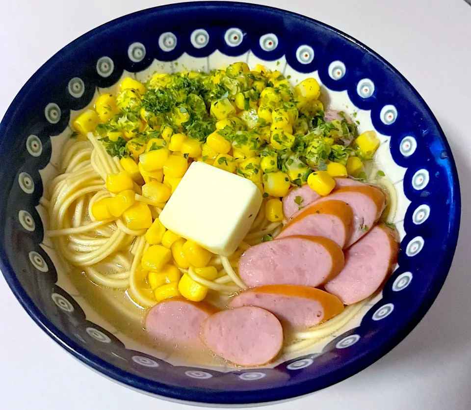 コーンバター🌽白湯ラーメン🍜|jiruさん