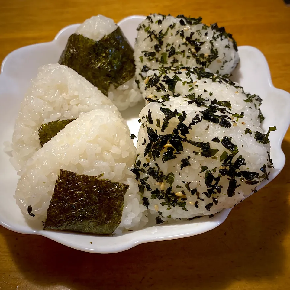 夫のおにぎり🍙弁当|もえさん