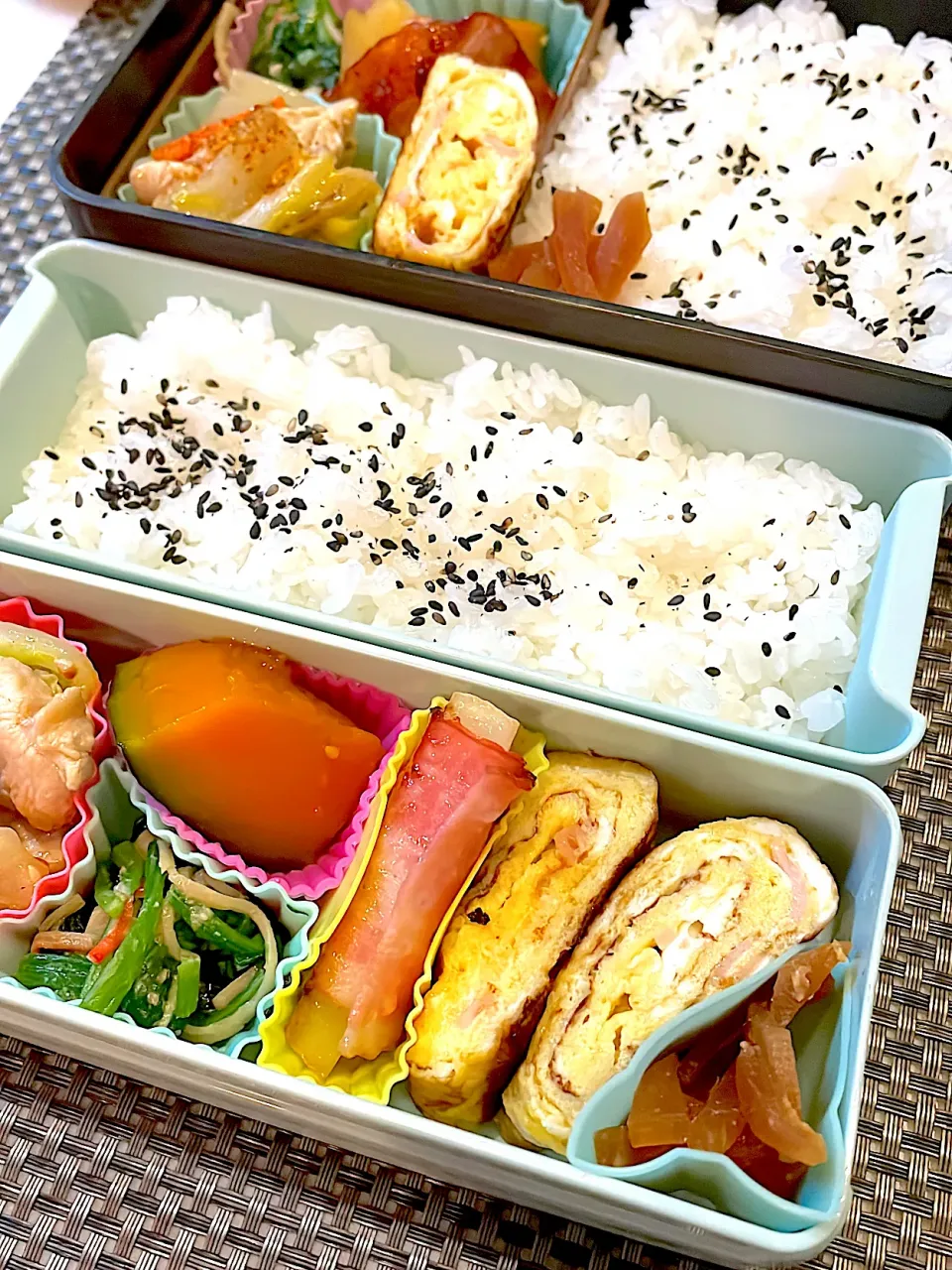 おっさん弁当🍱　胡麻味噌和え　🎃　白菜炒め　卵焼き　ベーコンポテト|ひげおやじさん