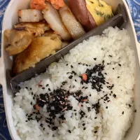 Snapdishの料理写真:むね肉ガーリック、卵焼き、長芋バター、雲仙ハム|ちあぽんさん