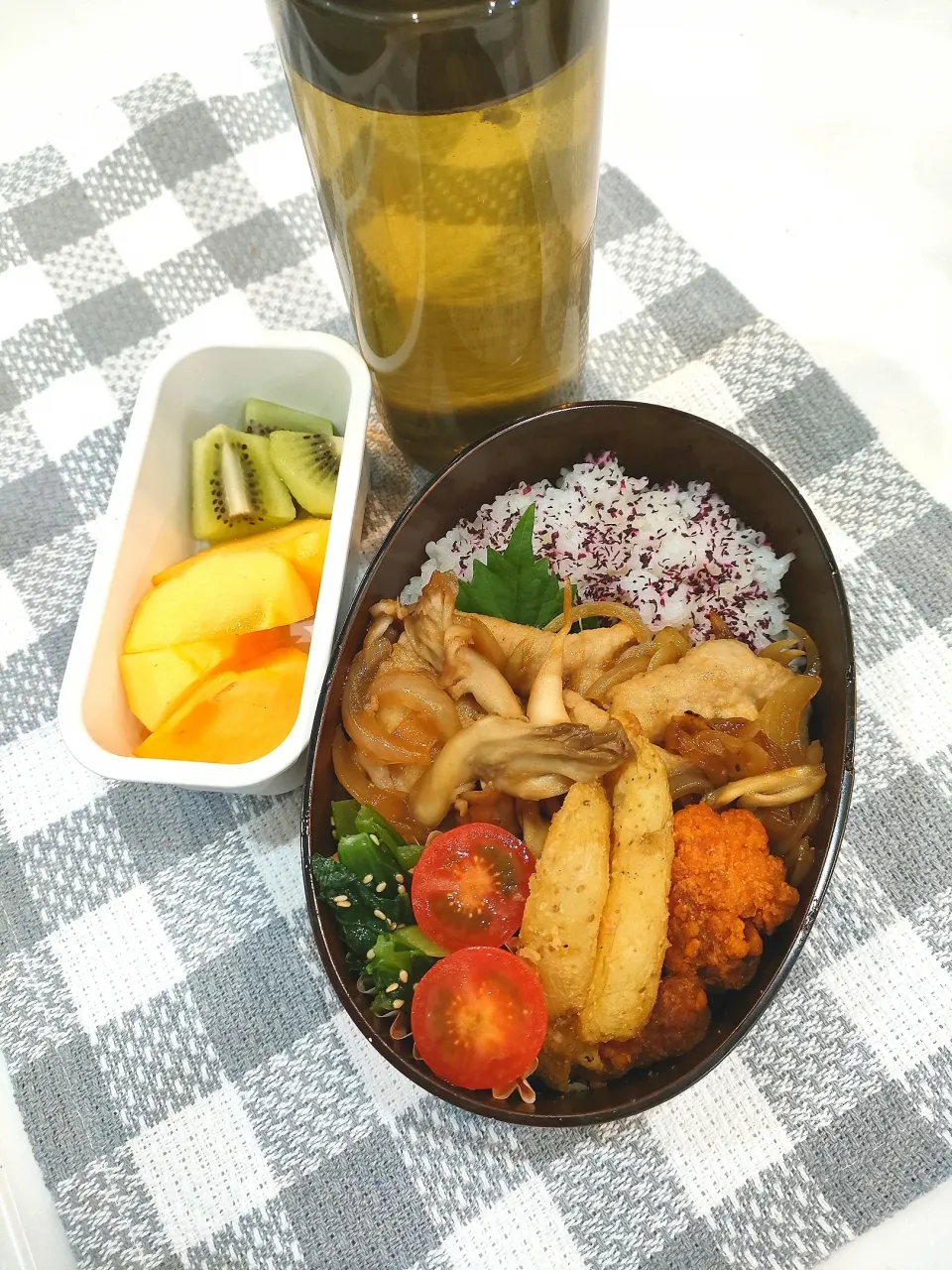 舞茸入り豚生姜焼き弁当|ルルさん