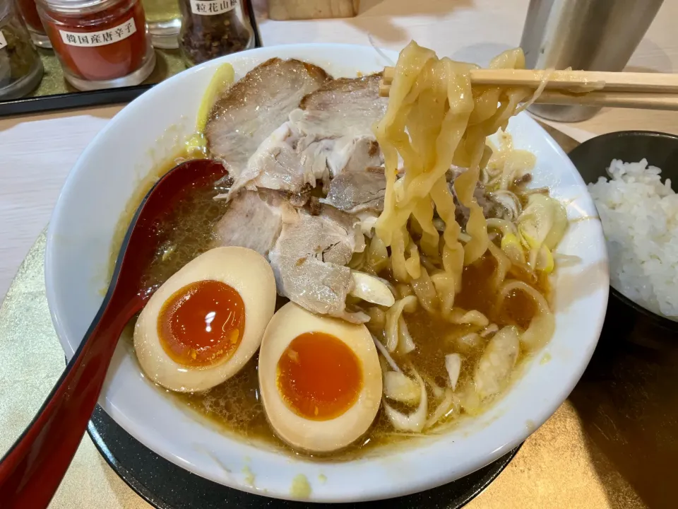 きしめんの様な幅広麺の鳥塩生姜ラーメン(限定)|Takeshi  Nagakiさん