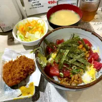 Snapdishの料理写真:納豆鉄火丼 ヒレカツ1枚セット|T. Wonderさん