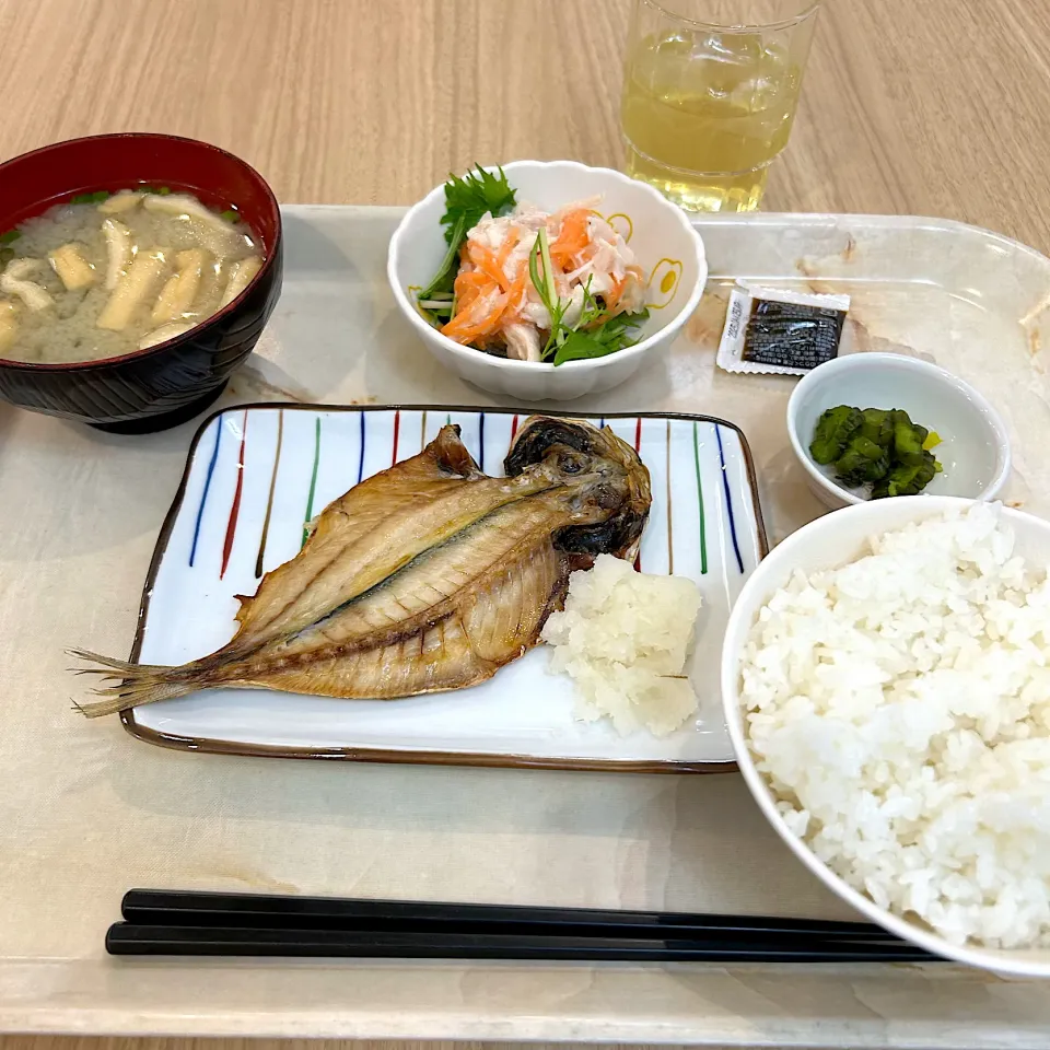 寮の朝ごはん😋鯵|すかラインさん