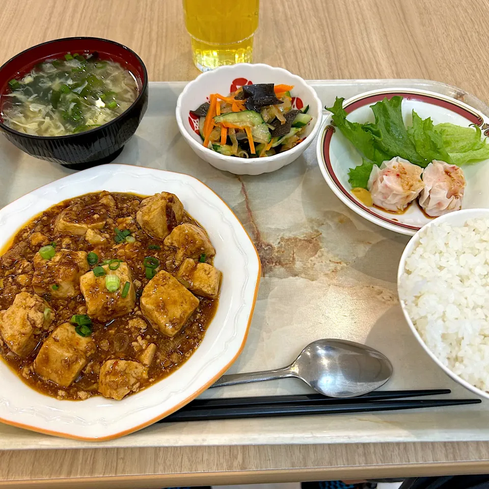 寮の晩ごはん😋麻婆豆腐|すかラインさん