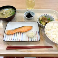 Snapdishの料理写真:寮の朝ごはん😋| すかラインさん