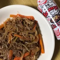 肉野菜炒め🥬🥩|mariaさん