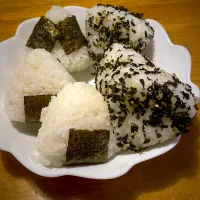 Snapdishの料理写真:夫のおにぎり🍙弁当|もえさん