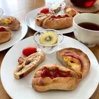 Snapdishの料理写真:＊手作りパン達で朝ごパン🥖💕＊|＊抹茶＊さん