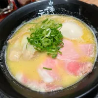 鶏白湯らーめん 贅の盛り🍜 極上中華そば 福味(ふくみ) 東京駅KITTE店|toshi,I🍴さん