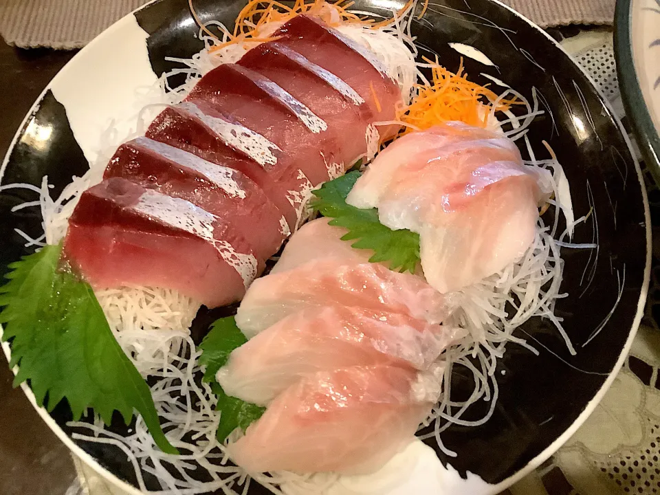 鰤のお刺身🐟とハッカクのお刺身😋|アライさんさん