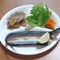 レンコンのきんぴら、フリルレタスとかぼちゃ、秋刀魚の開き|ナナさん