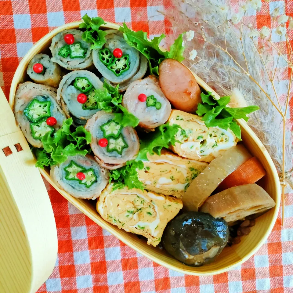 今日のわっぱご飯

オクラの肉巻き弁当
　オクラの肉巻き
　だし巻き玉子
　季節野菜の煮物

美味しくできました✨|ふかふかごはんさん