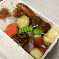 ハンバーグとウインナでがっつり弁当|たんぽぽさん