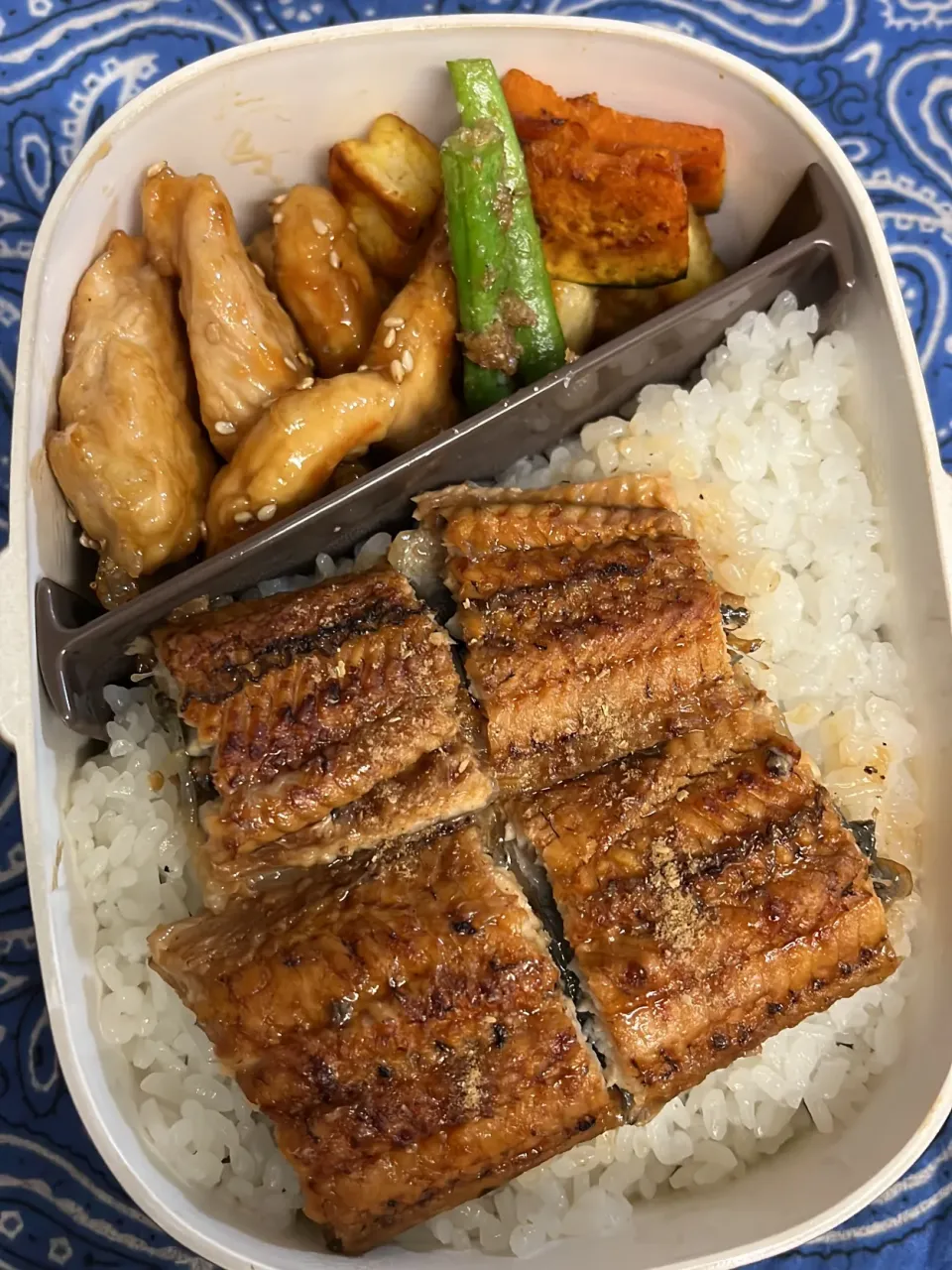 うなぎの蒲焼き、甘辛チキン、かぼちゃとはんぺんのバター醤油|ちあぽんさん