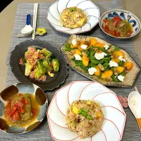 炒飯、ロールキャベツ、春菊と柿のサラダ、ブロッコリーの炒め物|kekekeさん