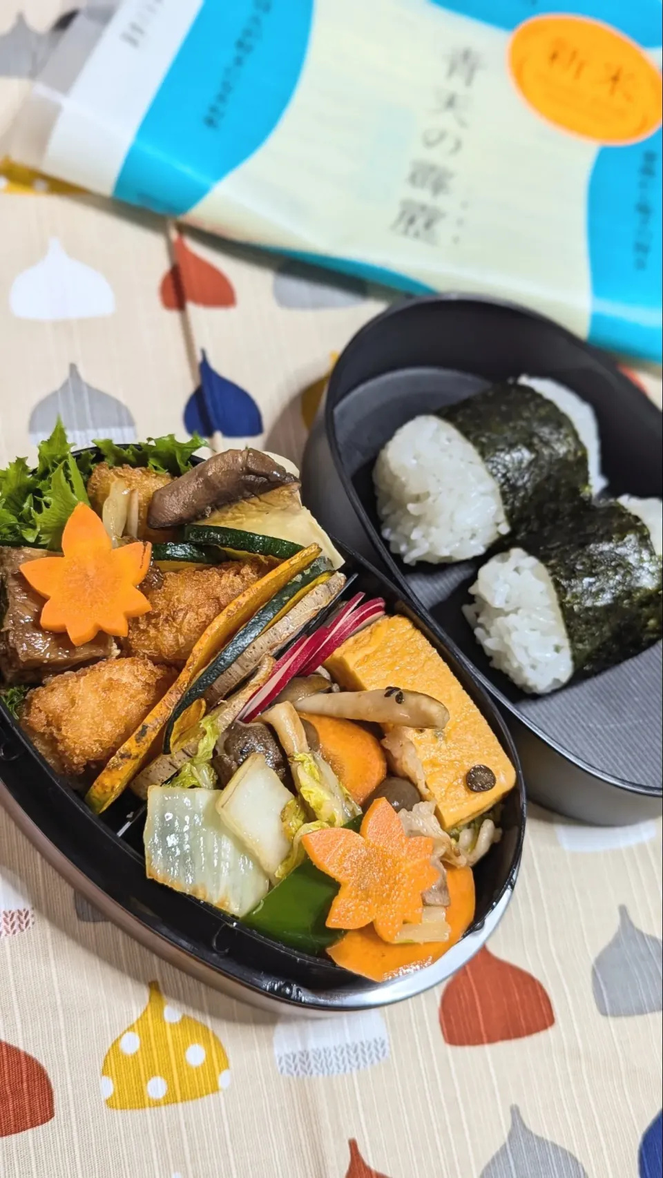 自分弁当〜角煮と海老カツ弁当|f.1125beさん