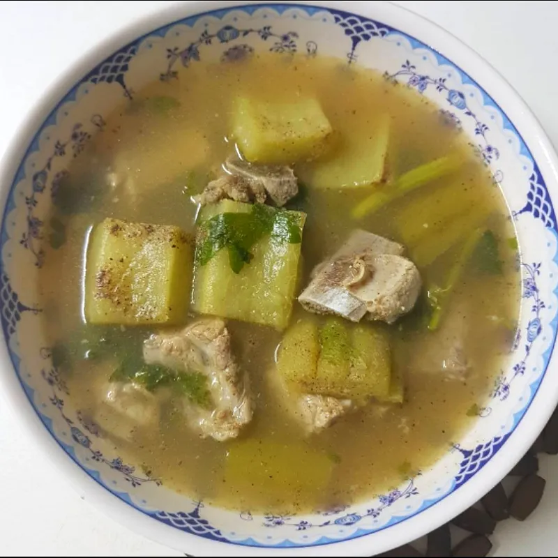 Bitter gourd & pork ribs soup|patlovestocookさん