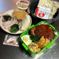 R6.11/17 ㈰   ·͜·♡きつねうどん&ハンバーグ弁当👨🏻‍🍳|hamakoさん