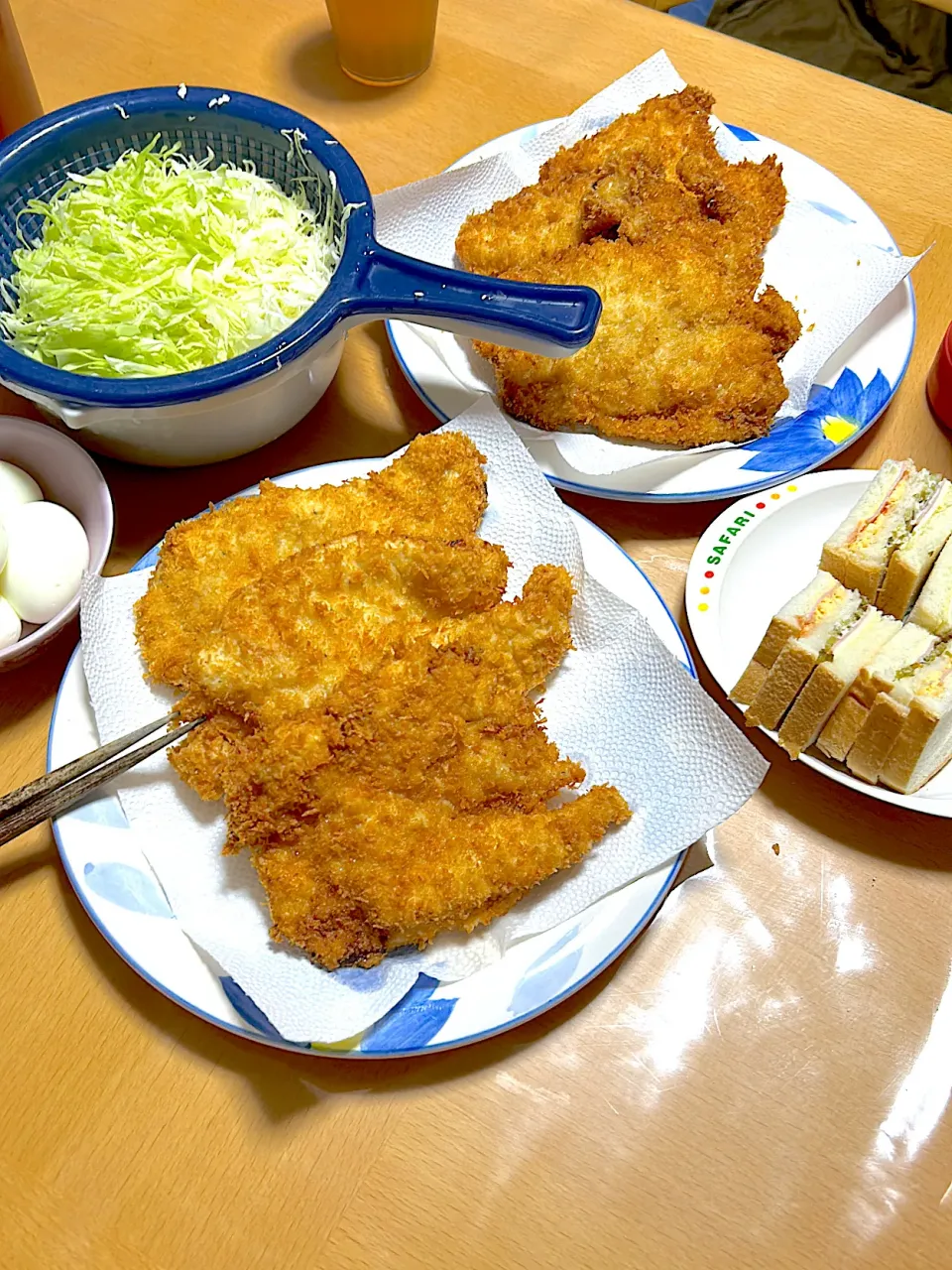 休みの日は料理の日🎌チキンカツ🎵|まつさん